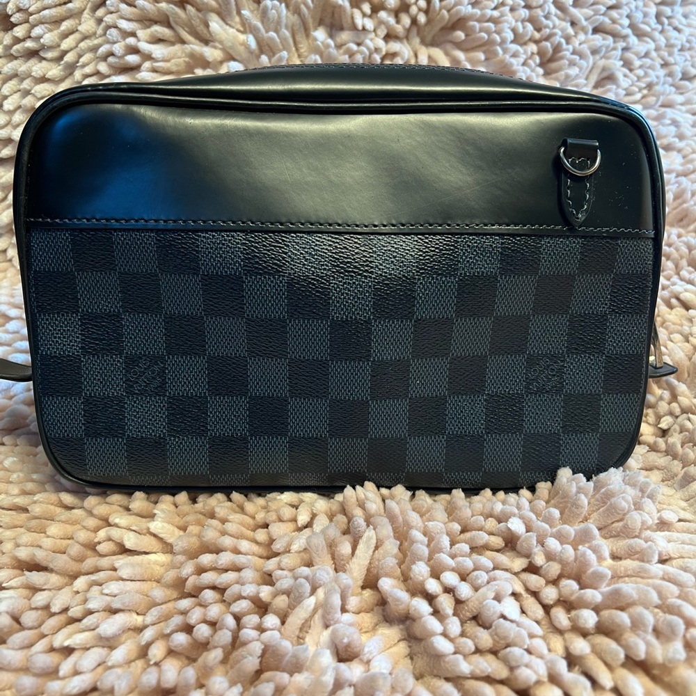 Louis Vuitton graphite
